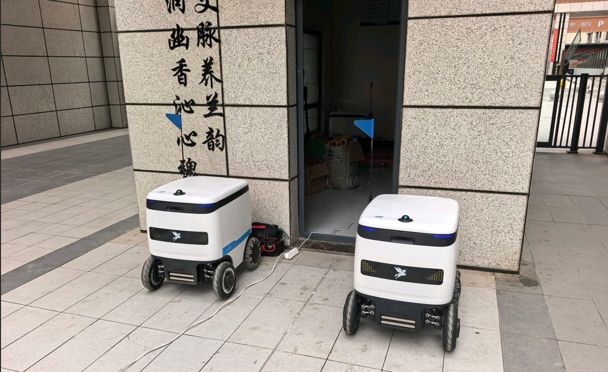 小区来了“神队友”！润兰之城引进“飞毛腿...